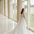 Martha Blanc Melya plus size wedding dress. Available to try at Rachel Ash Bridalwear in Atherstone, Warwickshire.