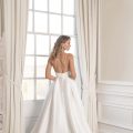 Caroline Castigliano Gala wedding dress. Available at Rachel Ash Bridal boutique in Atherstone, Warwickshire