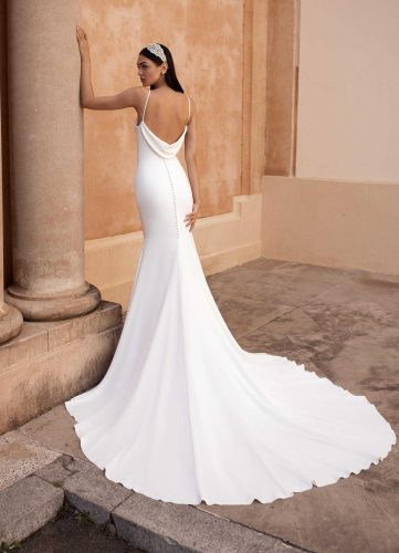Pronovias Antiope wedding dress - Available at Rachel Ash Bridal boutique in Atherstone, Warwickshire