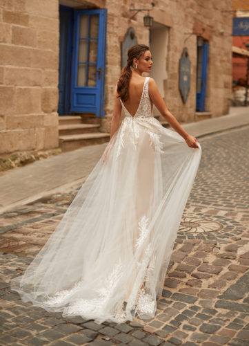 Moonlight Collection J6811, wedding dress, sexy wedding dress, fitted wedding dress, lace wedding dress, moonlight bridal wedding dress
