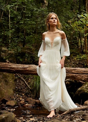 Catherine Deane Tana wedding dress - Available at Rachel Ash Bridal boutique in Atherstone, Warwickshire