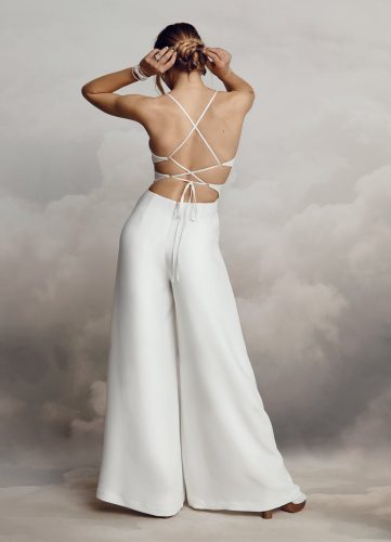 Catherine Deane Ariana Bridal jumpsuit. Available at Rachel Ash Bridal boutique in Atherstone, Warwickshire