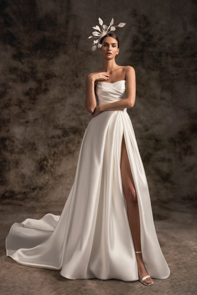 Wona Concept Devi wedding dress - Available at Rachel Ash Bridal boutique in Atherstone, Warwickshire